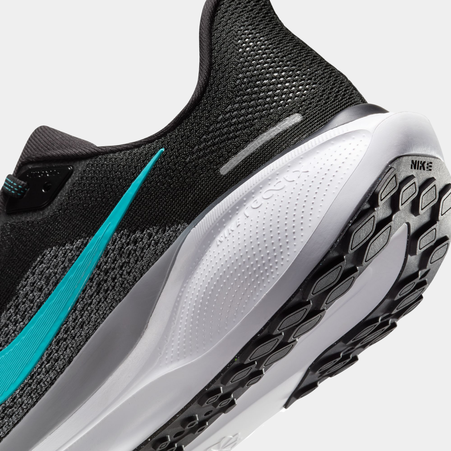 Air Zoom Pegasus 41 Sneakers - Premium Brand Shoes for Men and Women
