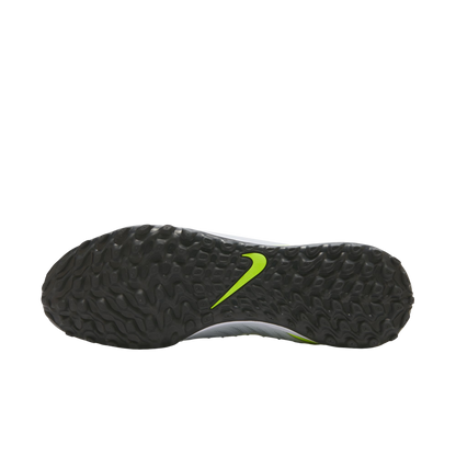 Nike Phantom Luna 2 Academy Turf Shoes