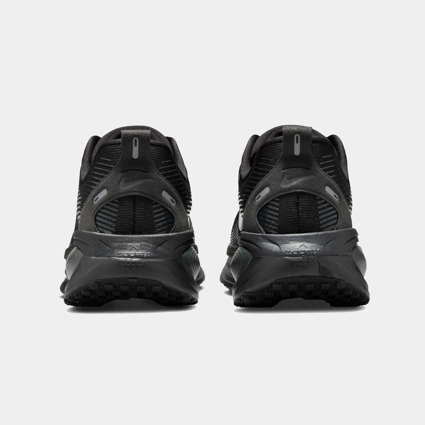 Air Zoom Vomero 18 Sneakers - Premium Brand Shoes for Men and Women