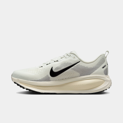 Air Zoom Vomero 18 Sneakers - Premium Brand Shoes for Men and Women