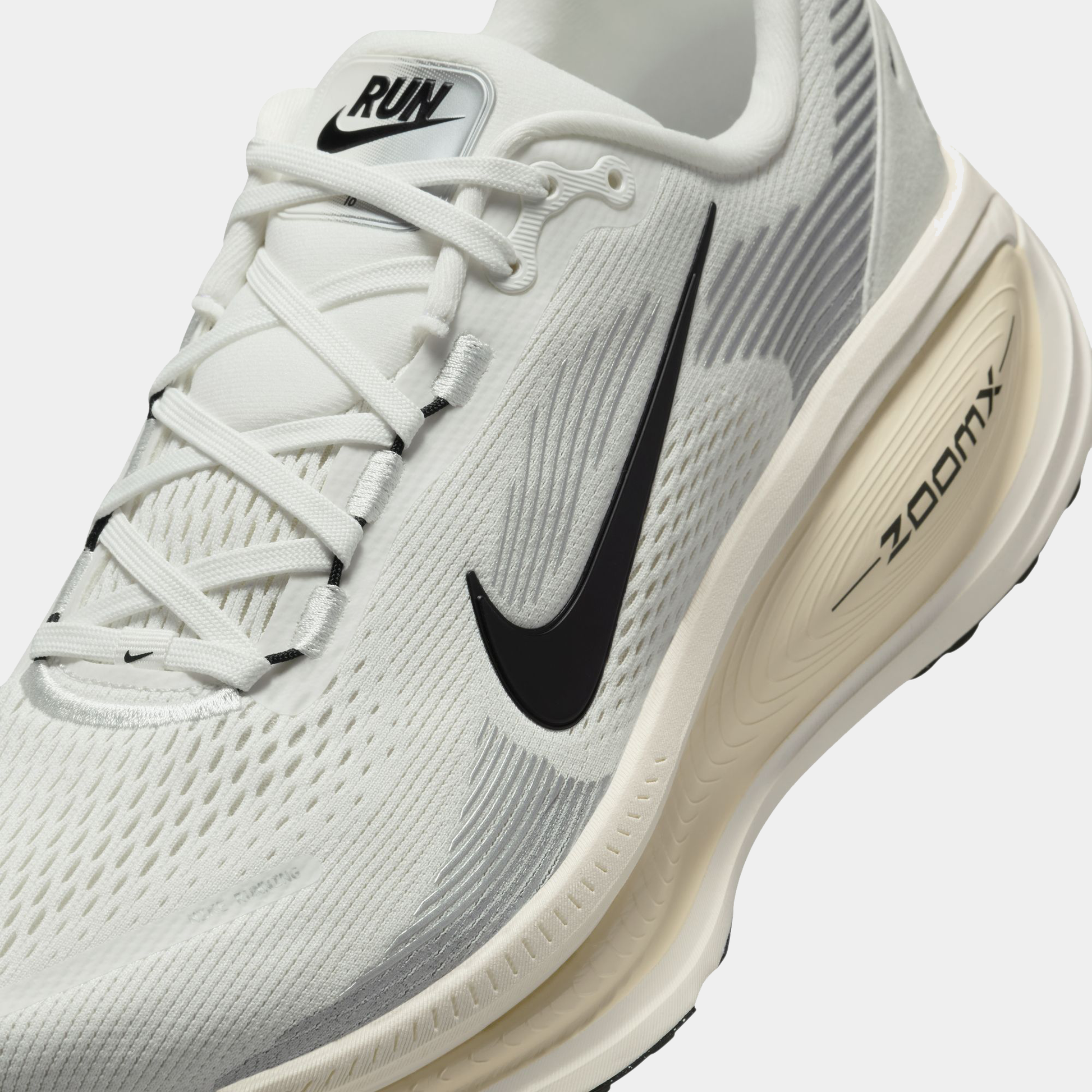 Air Zoom Vomero 18 Sneakers - Premium Brand Shoes for Men and Women