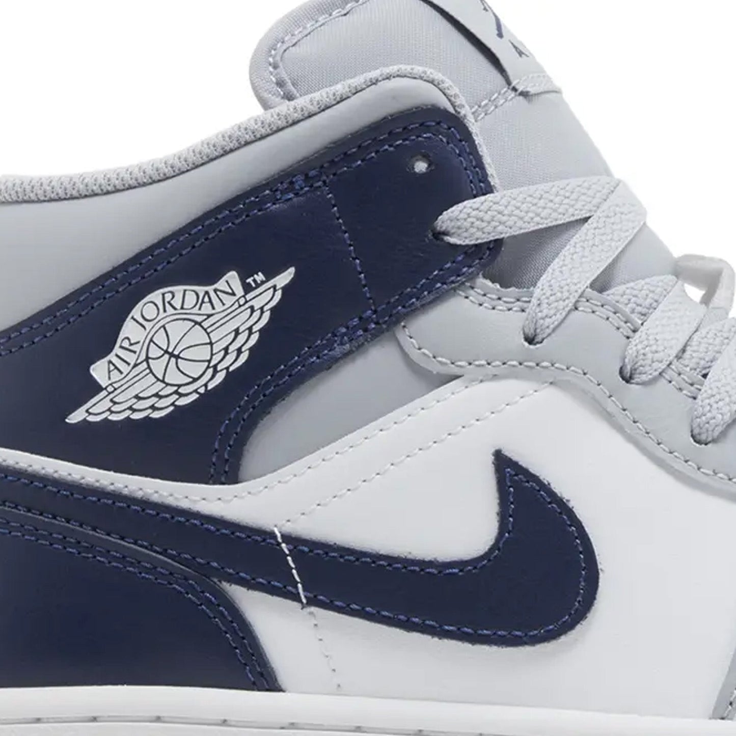 Air Jordan 1 Mid 'Wolf Grey Midnight Navy' (2024)