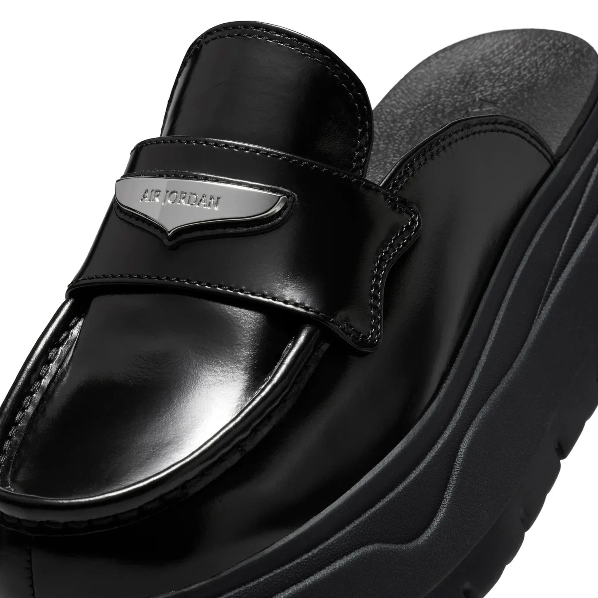 Air Jordan Mule 'Black Metallic Silver' Women's (2025)