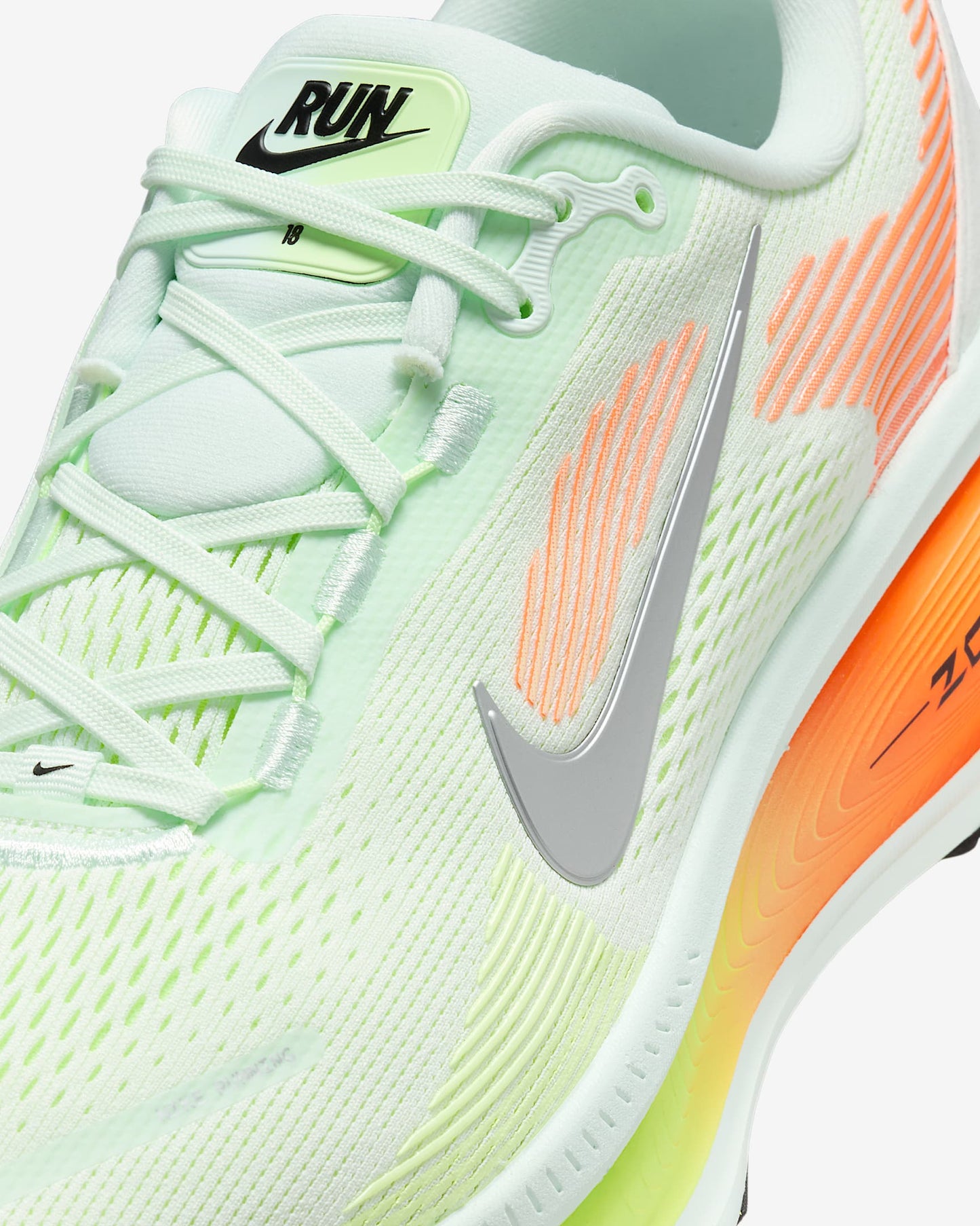Air Zoom Vomero 18 Sneakers - Premium Brand Shoes for Men and Women
