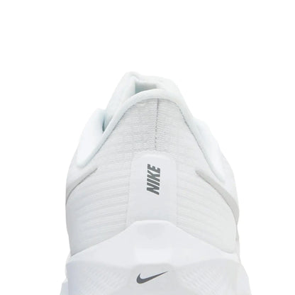 Nike Air Zoom Pegasus 39 'White Grey Fog' (2022)