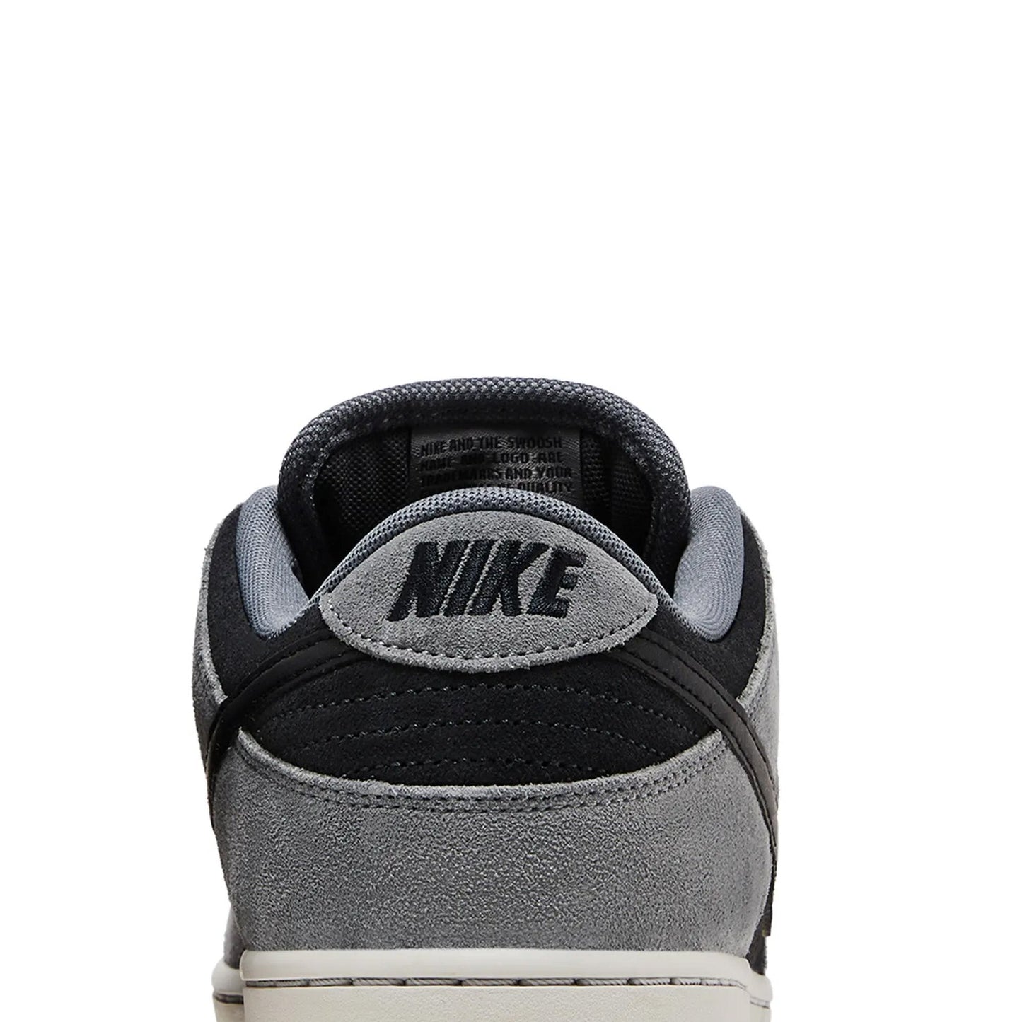 Nike SB Dunk Low 'Dark Smoke Grey' (2024)