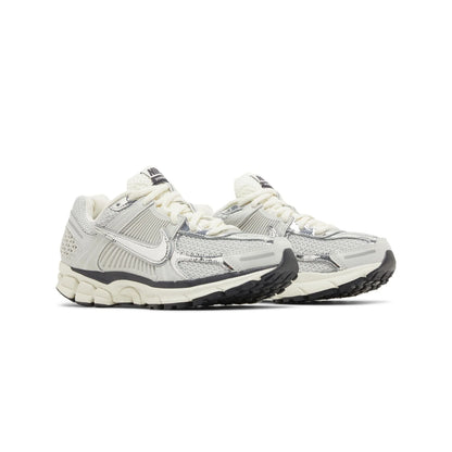 Nike Zoom Vomero 5 'Chrome' (2024)