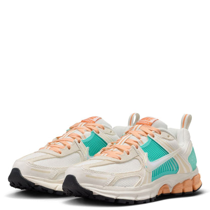 Big Kid's Nike Vomero 5 BG Sail/Orange Chalk (IM7160 133)